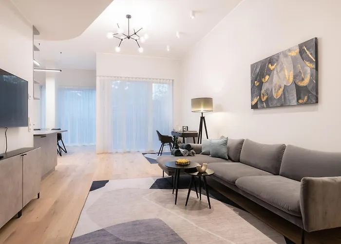 Dashaus 2 Bedroom Apartment *