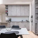 Dashaus 2 Bedroom * Tallinn