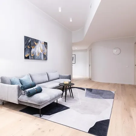 Dashaus 2 Bedroom