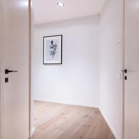 Dashaus 2 Bedroom *